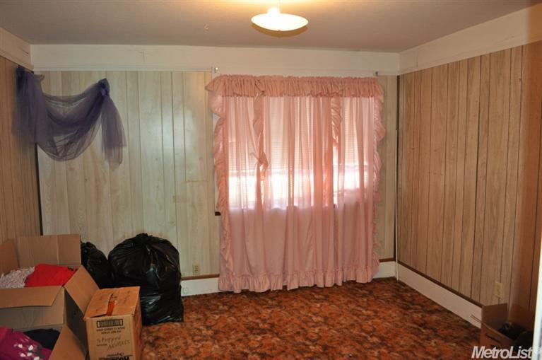 331 W Main St, Turlock, CA 95380 photo 11