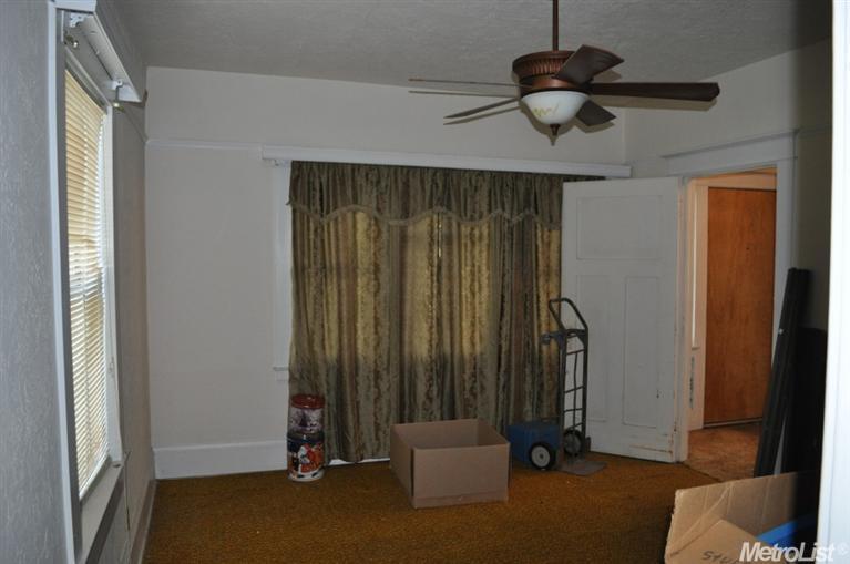 331 W Main St, Turlock, CA 95380 photo 10