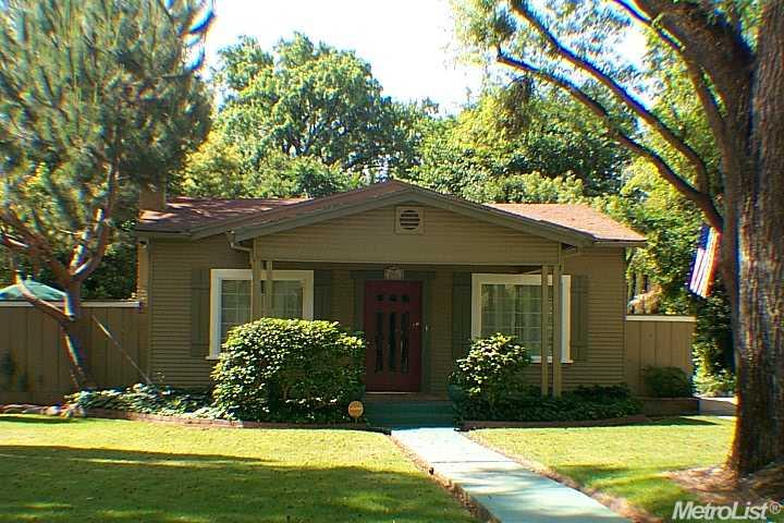 206 Helen Ave, Modesto, CA 95354 photo 1