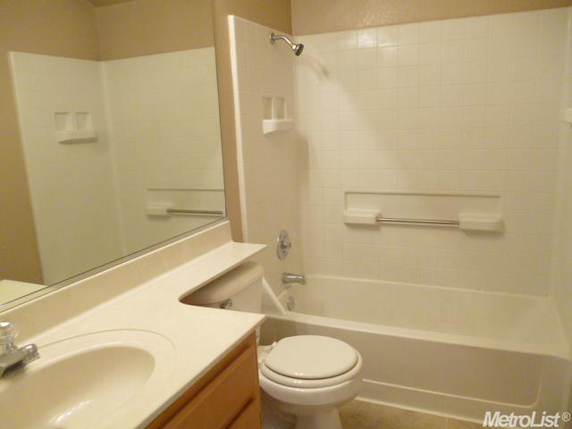 2304 Liselle Ln, Modesto, CA 95358 photo 11