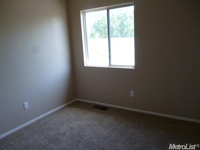 2304 Liselle Ln, Modesto, CA 95358 photo 12