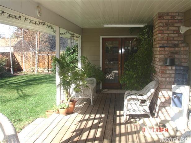 225 Sycamore Ave, Gustine, CA 95322 photo 9