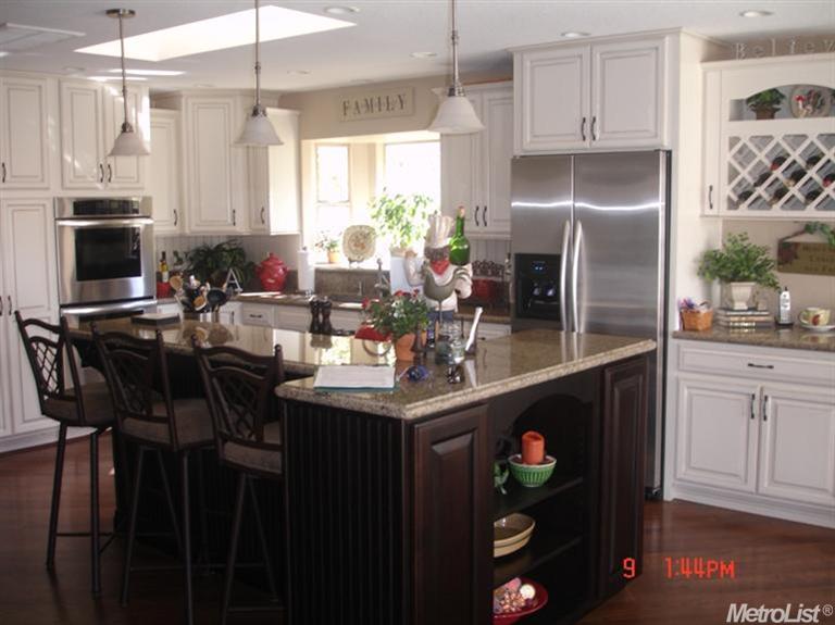 225 Sycamore Ave, Gustine, CA 95322 photo 2