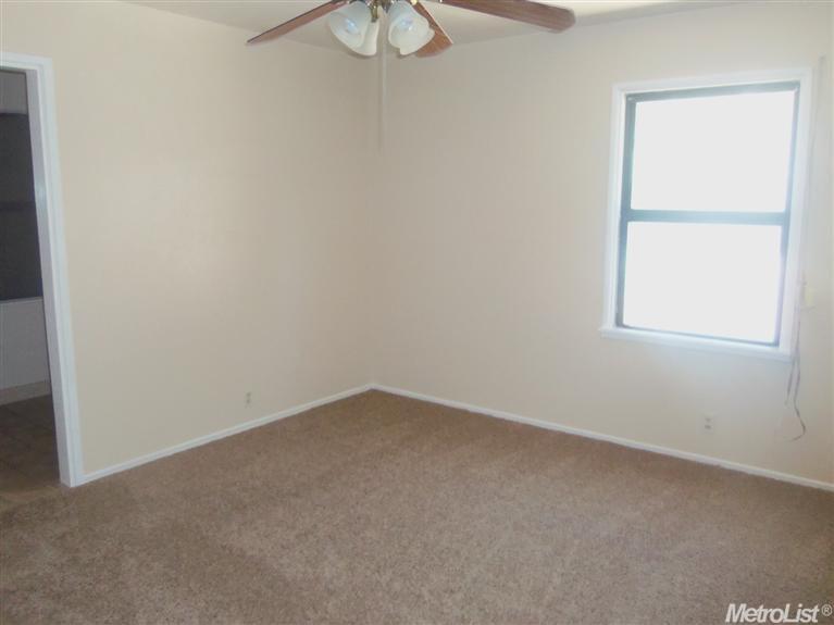 3041 Sycamore Ave, Merced, CA 95340 photo 7