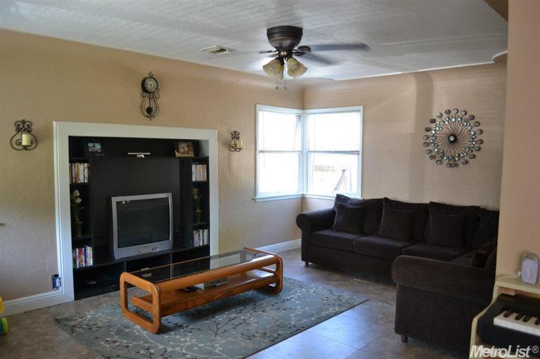 217 Phoenix Ave, Modesto, CA 95354 photo 4