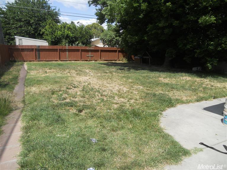420 Spruce St, Modesto, CA 95351 photo 15