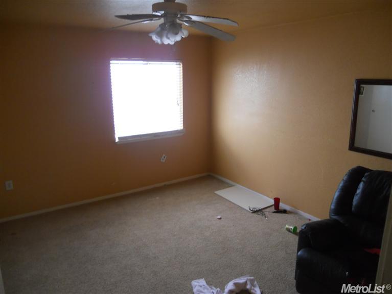 420 Spruce St, Modesto, CA 95351 photo 8