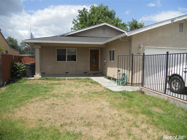 420 Spruce St, Modesto, CA 95351 photo 1