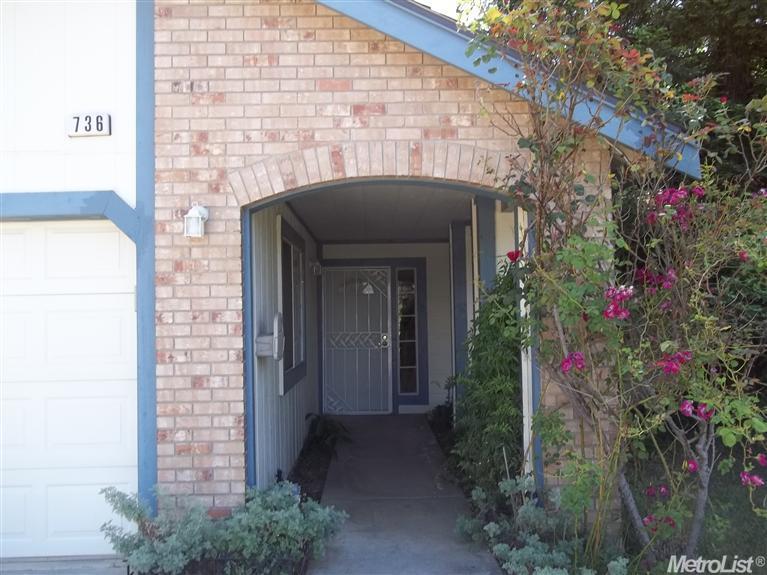 736 N Mcclure Rd, Modesto, CA 95357 photo 3