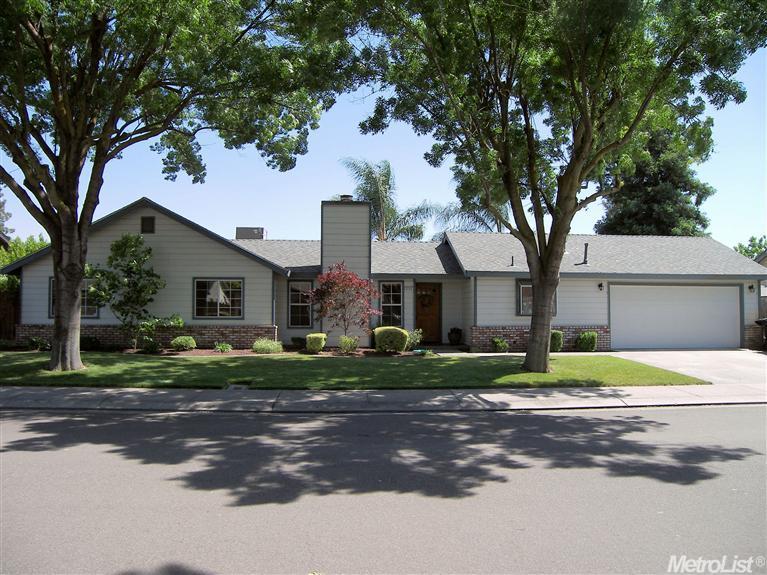 2132 Claymont Dr, Modesto, CA 95350 photo 1