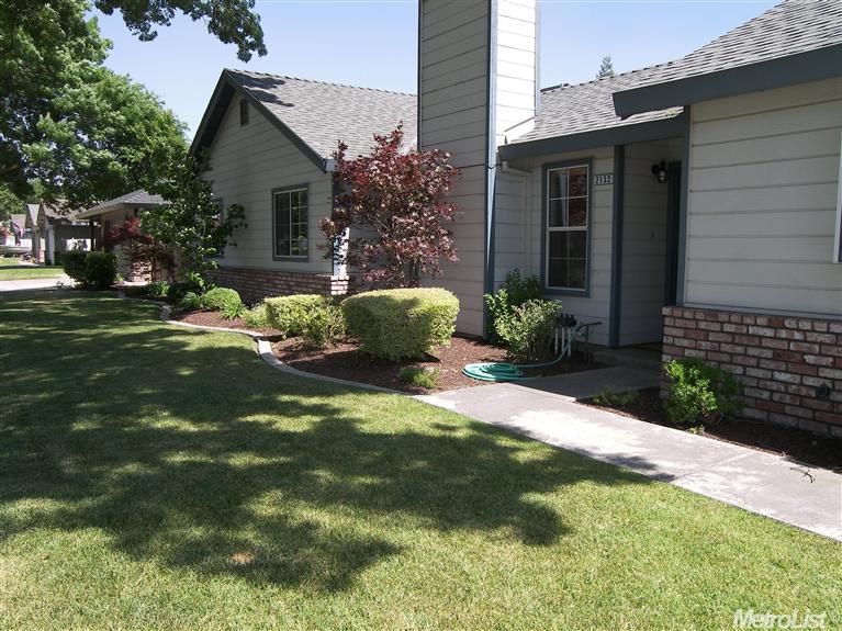 2132 Claymont Dr, Modesto, CA 95350 photo 3