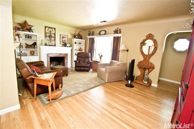 320 N Santa Ana Ave, Modesto, CA 95354 photo 6