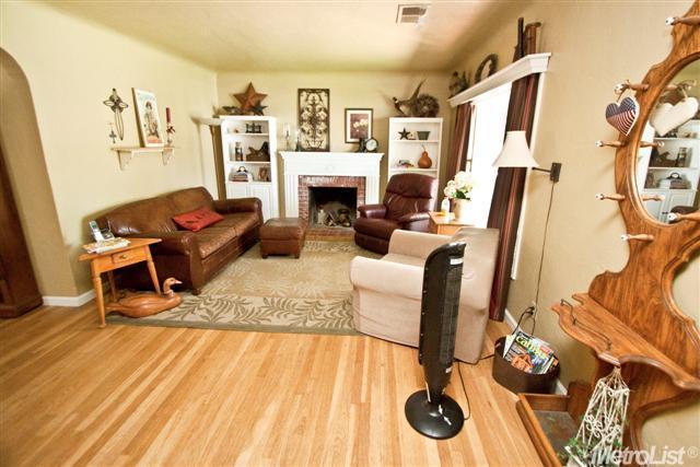 320 N Santa Ana Ave, Modesto, CA 95354 photo 5