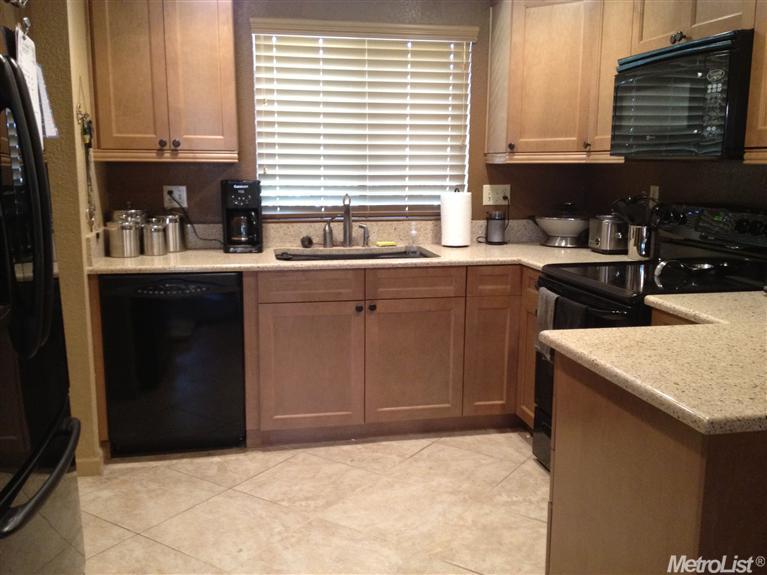 455 Peerless Way #8, Tracy, CA 95376 photo 3