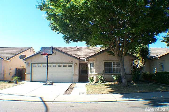 2700 Bernstein Dr, Modesto, CA 95358 photo 1