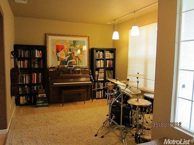 2328 Caravaggio Dr, Davis, CA 95616 photo 2