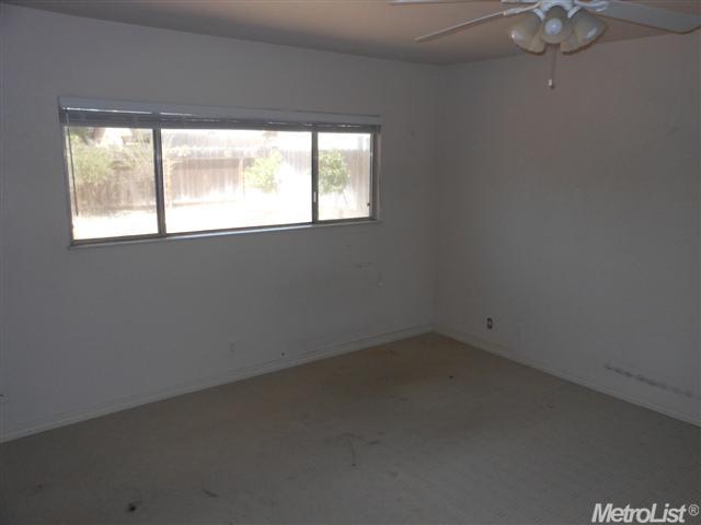662 Placer Ave, Manteca, CA 95336 photo 12
