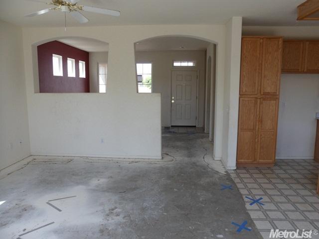 2012 Winter Haven Dr, Turlock, CA 95382 photo 2