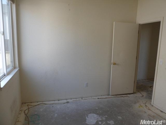 2012 Winter Haven Dr, Turlock, CA 95382 photo 10