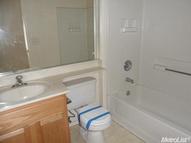 2012 Winter Haven Dr, Turlock, CA 95382 photo 17