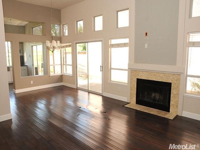 5555 Cabrillo Ct, Rocklin, CA 95765 photo 2
