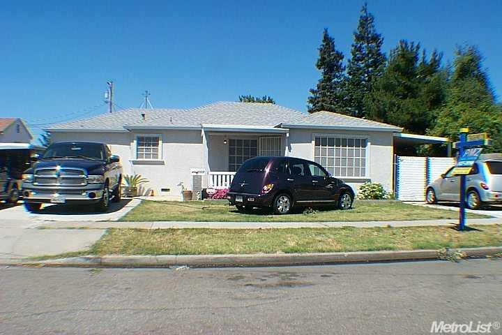 2517 10th St, Ceres, CA 95307 photo 1