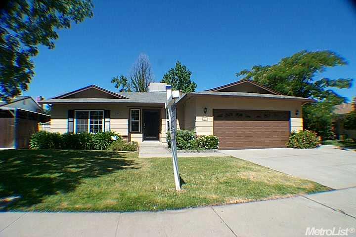 2009 College Ave, Modesto, CA 95350 photo 1
