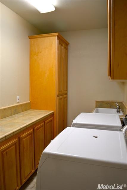 4021 Pomo Pl, Davis, CA 95618 photo 12