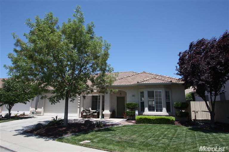 3505 Red Maple Dr, Modesto, CA 95355 photo 2