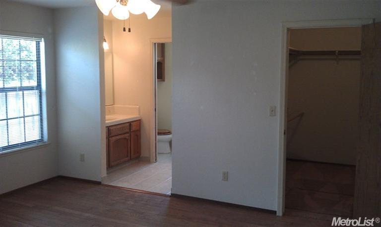 1002 Hartwick Ave, Turlock, CA 95382 photo 8
