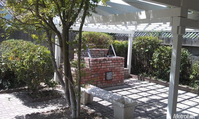 1002 Hartwick Ave, Turlock, CA 95382 photo 3