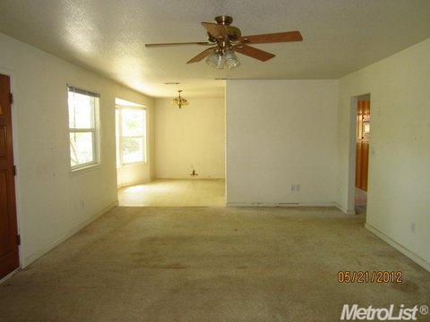 720 Linden Ave, Gustine, CA 95322 photo 3