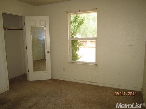 720 Linden Ave, Gustine, CA 95322 photo 5