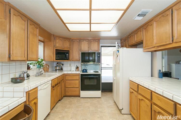 6400 Stanley Ave, Carmichael, CA 95608 photo 8