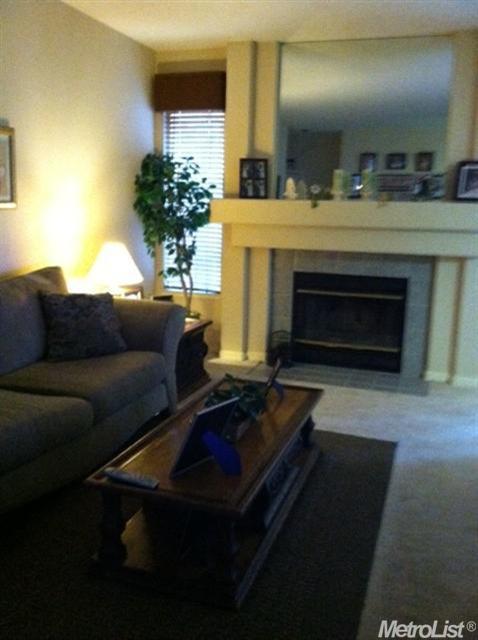 8005 Falcon View Dr, Antelope, CA 95843 photo 4