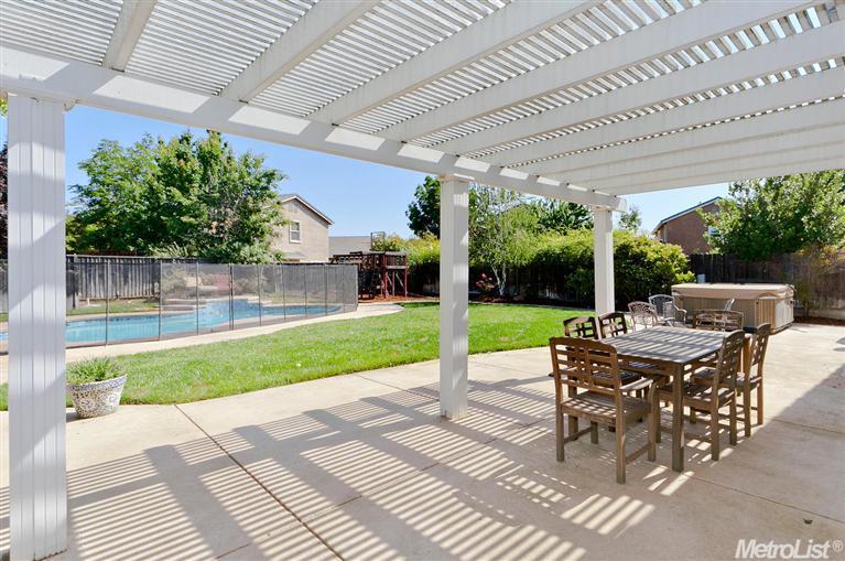2719 Henri Ct, Davis, CA 95618 photo 16