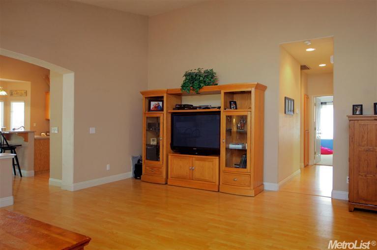 2719 Henri Ct, Davis, CA 95618 photo 13