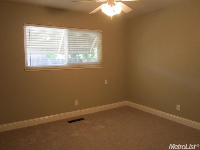 385 Corello St, Turlock, CA 95380 photo 14