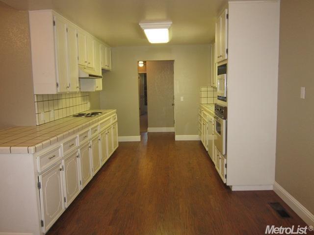 385 Corello St, Turlock, CA 95380 photo 5
