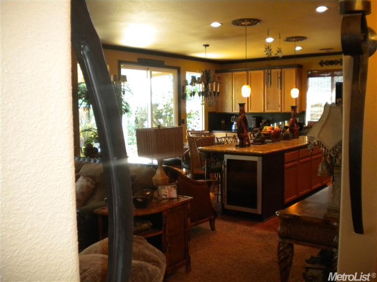 3221 Plantation Ct, Modesto, CA 95355 photo 3