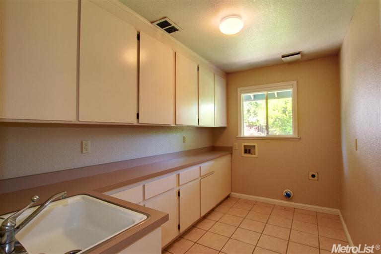6227 Palm Dr, Carmichael, CA 95608 photo 20