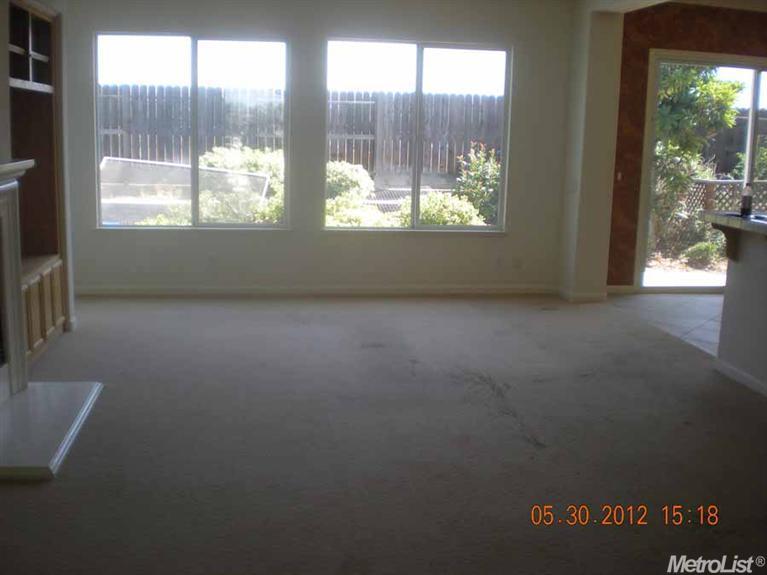 1112 Jasmine Dr, Patterson, CA 95363 photo 2