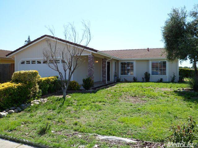 7389 California St, Winton, CA 95388 photo 1