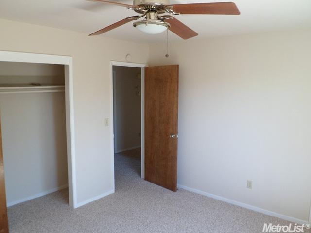 7389 California St, Winton, CA 95388 photo 7