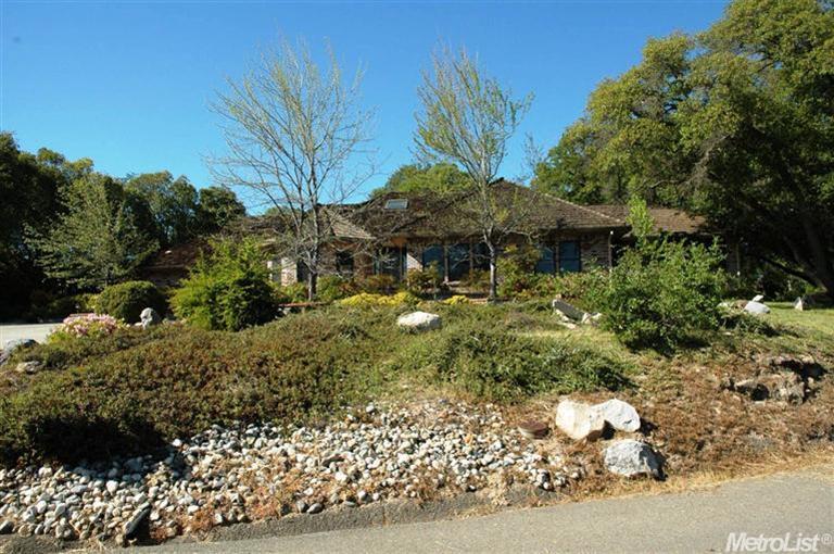 6340 Rustic Hills Dr, Rocklin, CA 95677 photo 2