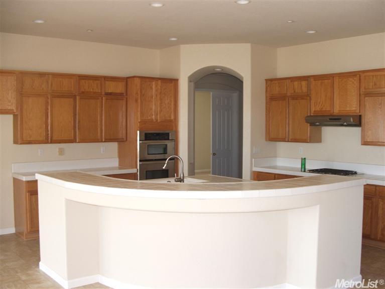 9459 Sidesaddle Dr, Wilton, CA 95693 photo 3
