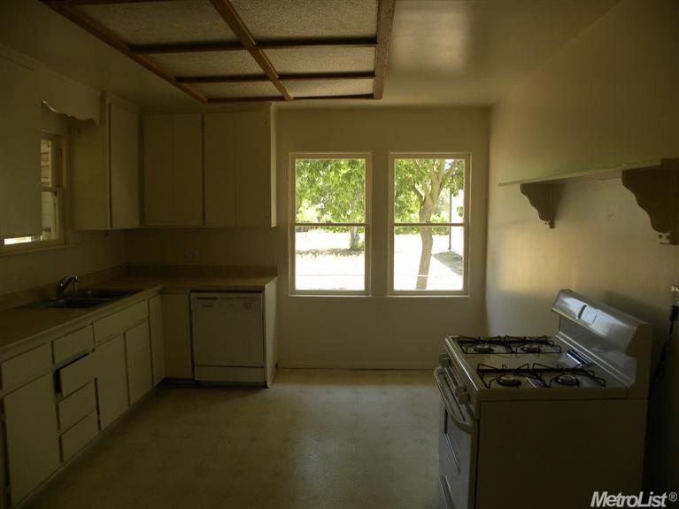 2525 Paradise Rd, Modesto, CA 95358 photo 6