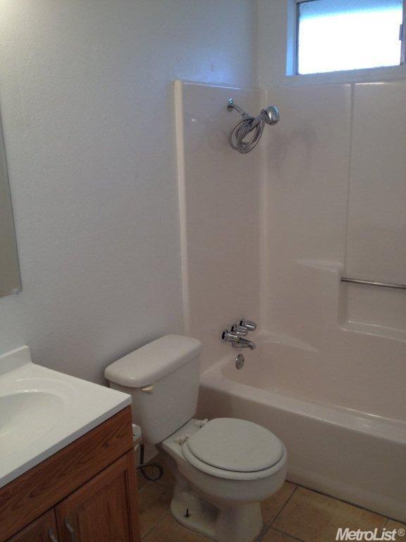 1512 Seattle St, Modesto, CA 95358 photo 7