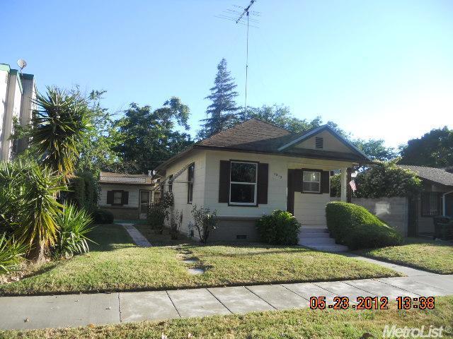 3215 Marshall Way, Sacramento, CA 95817 photo 1