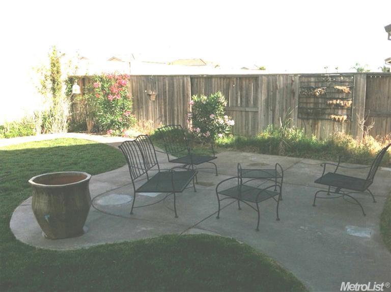 108 N Portrait Ln, Patterson, CA 95363 photo 9
